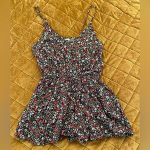 Divided H&M shorts jumper women size 10